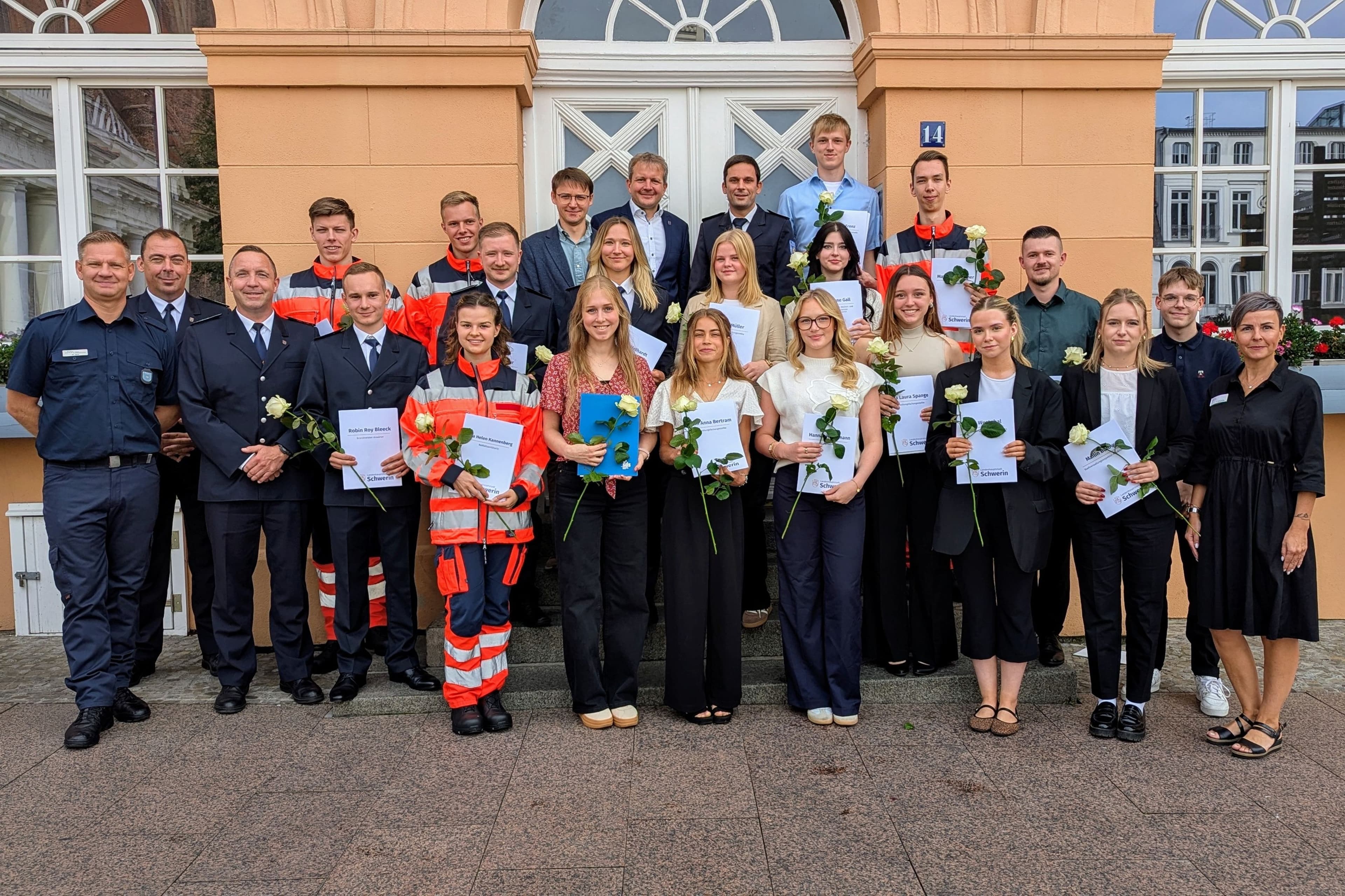 Schwerin begrüßt 18 neue Auszubildende