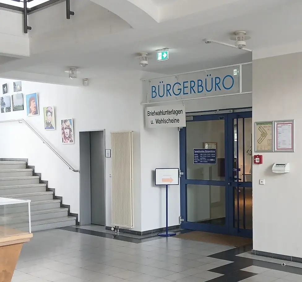 September 2026 im Bürgerbüro der Stadt Waren (Müritz), Zum Amtsbrink 1, zu den Öffnungszeiten des Bürgerbüros zur Einsichtnahme bereit.